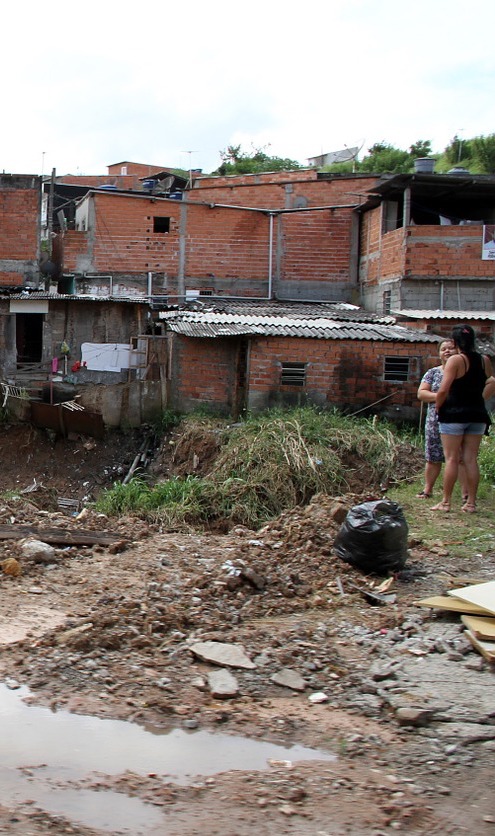 favela_poverty_poetry_children_issues_topic
